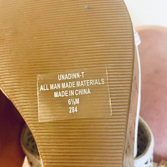 ❌SOLD❌ Unisa White Wedge Heel Sandals NEW W TAGS - Picture 8 of 8